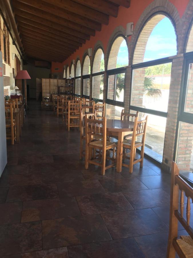 Hotel La Bodega La Almunia de Doña Godina Exteriör bild