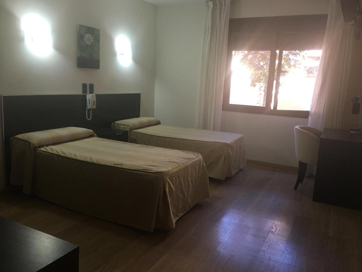Hotel La Bodega La Almunia de Doña Godina Exteriör bild