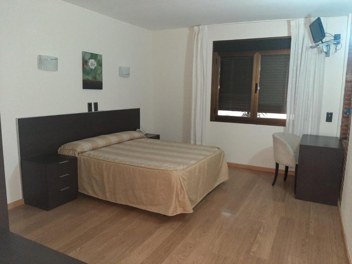 Hotel La Bodega La Almunia de Doña Godina Exteriör bild